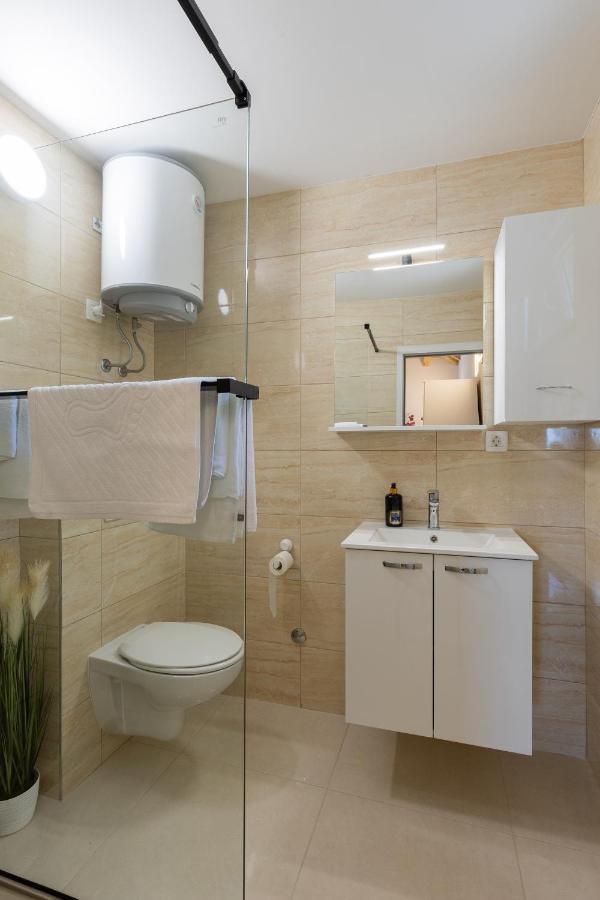 Apartments Roza ムリニ エクステリア 写真