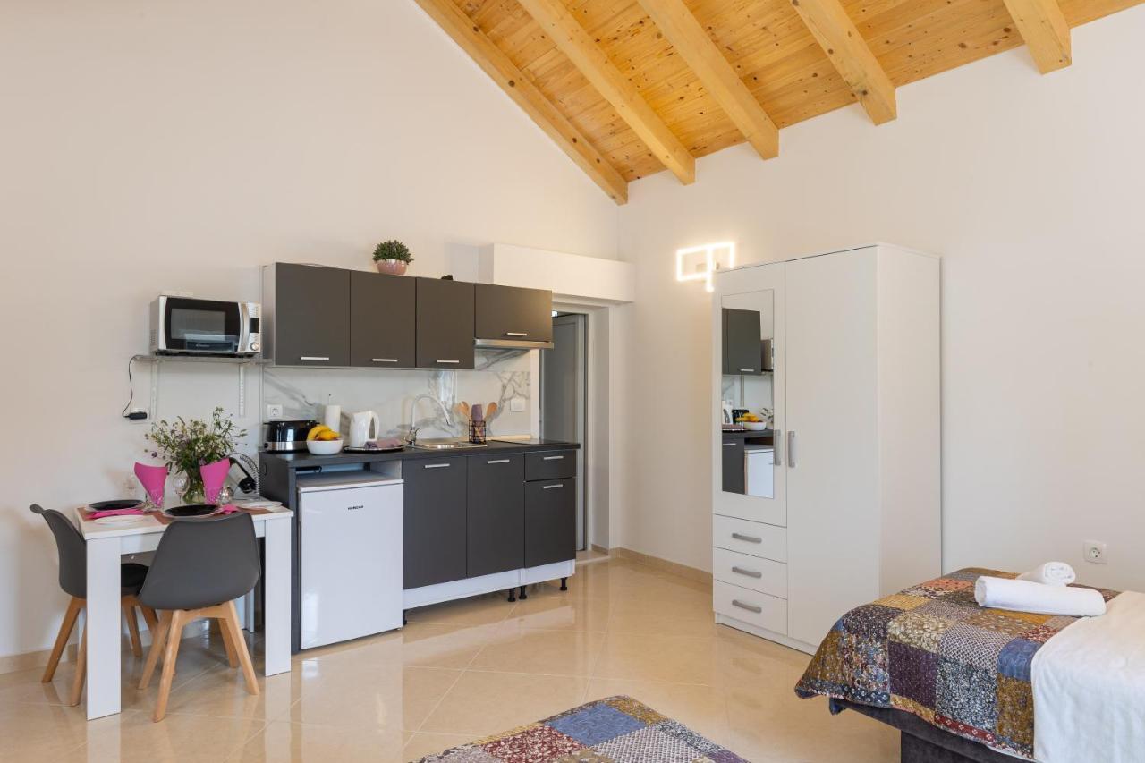 Apartments Roza ムリニ エクステリア 写真